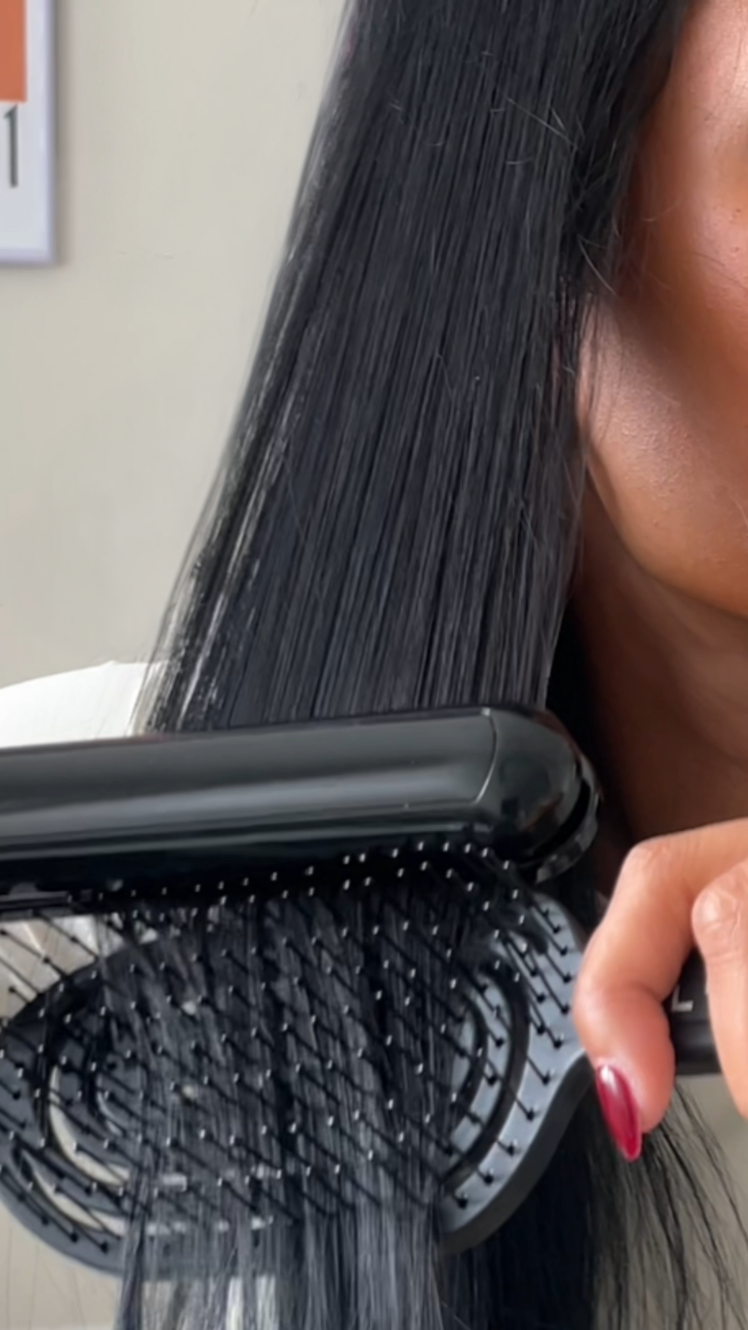 Luna Hair Straightener – Argan Oil Ceramic Plates